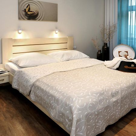 อันเดล อพาร์ตเมนต์ Aparthotel ปราก ภายนอก รูปภาพ