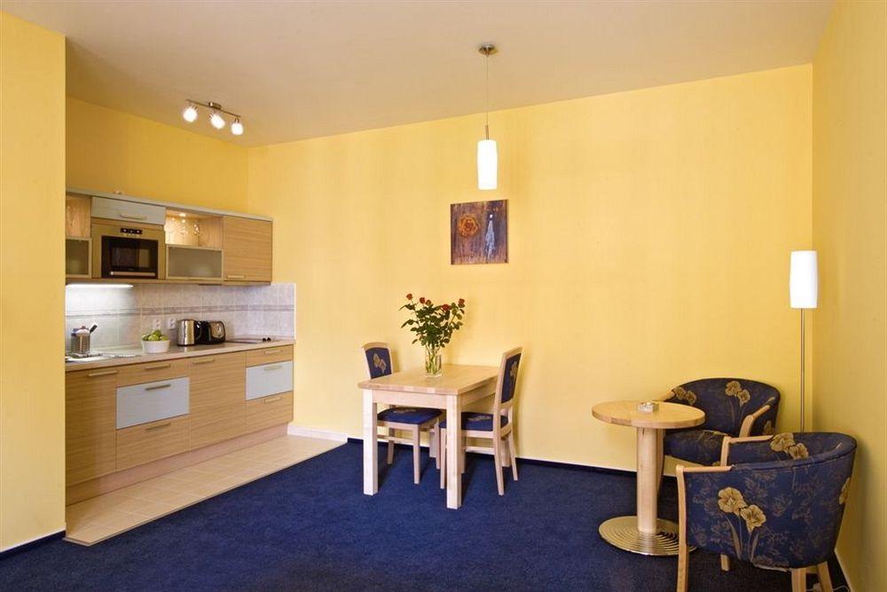 อันเดล อพาร์ตเมนต์ Aparthotel ปราก ภายนอก รูปภาพ