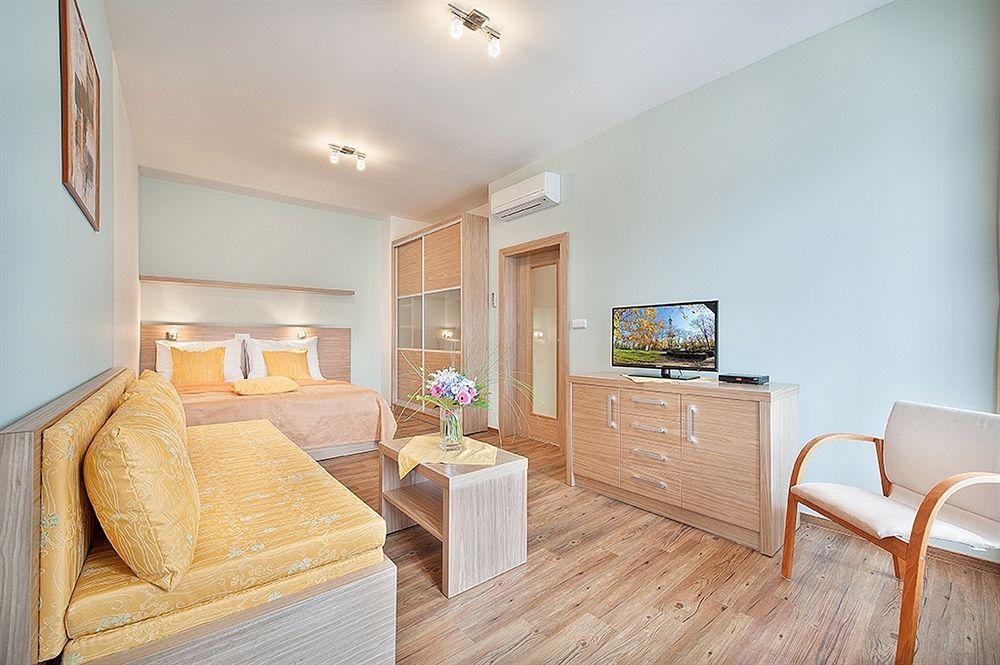 อันเดล อพาร์ตเมนต์ Aparthotel ปราก ภายนอก รูปภาพ