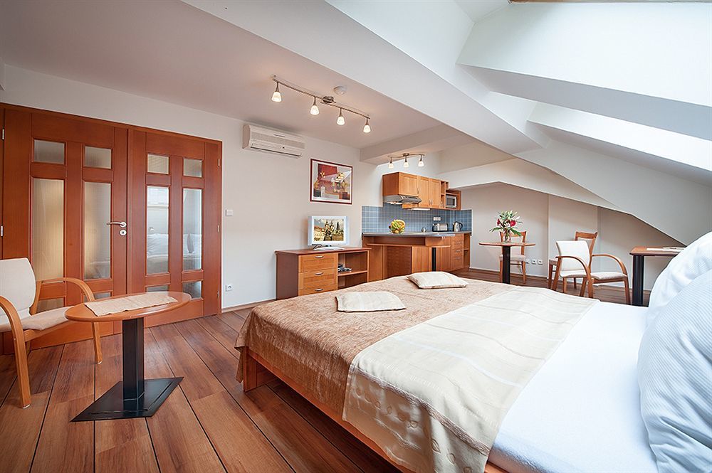อันเดล อพาร์ตเมนต์ Aparthotel ปราก ภายนอก รูปภาพ