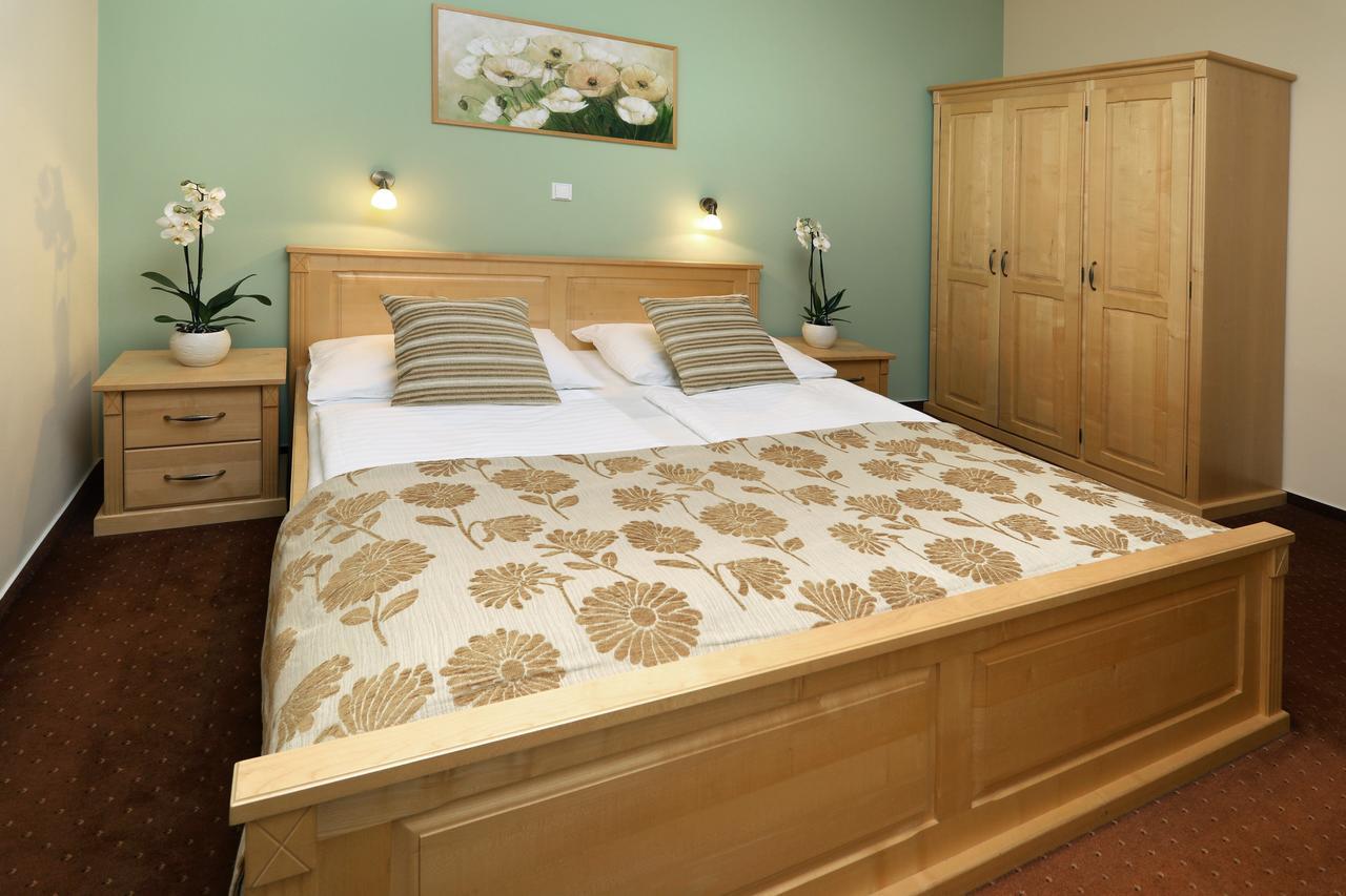 อันเดล อพาร์ตเมนต์ Aparthotel ปราก ภายนอก รูปภาพ