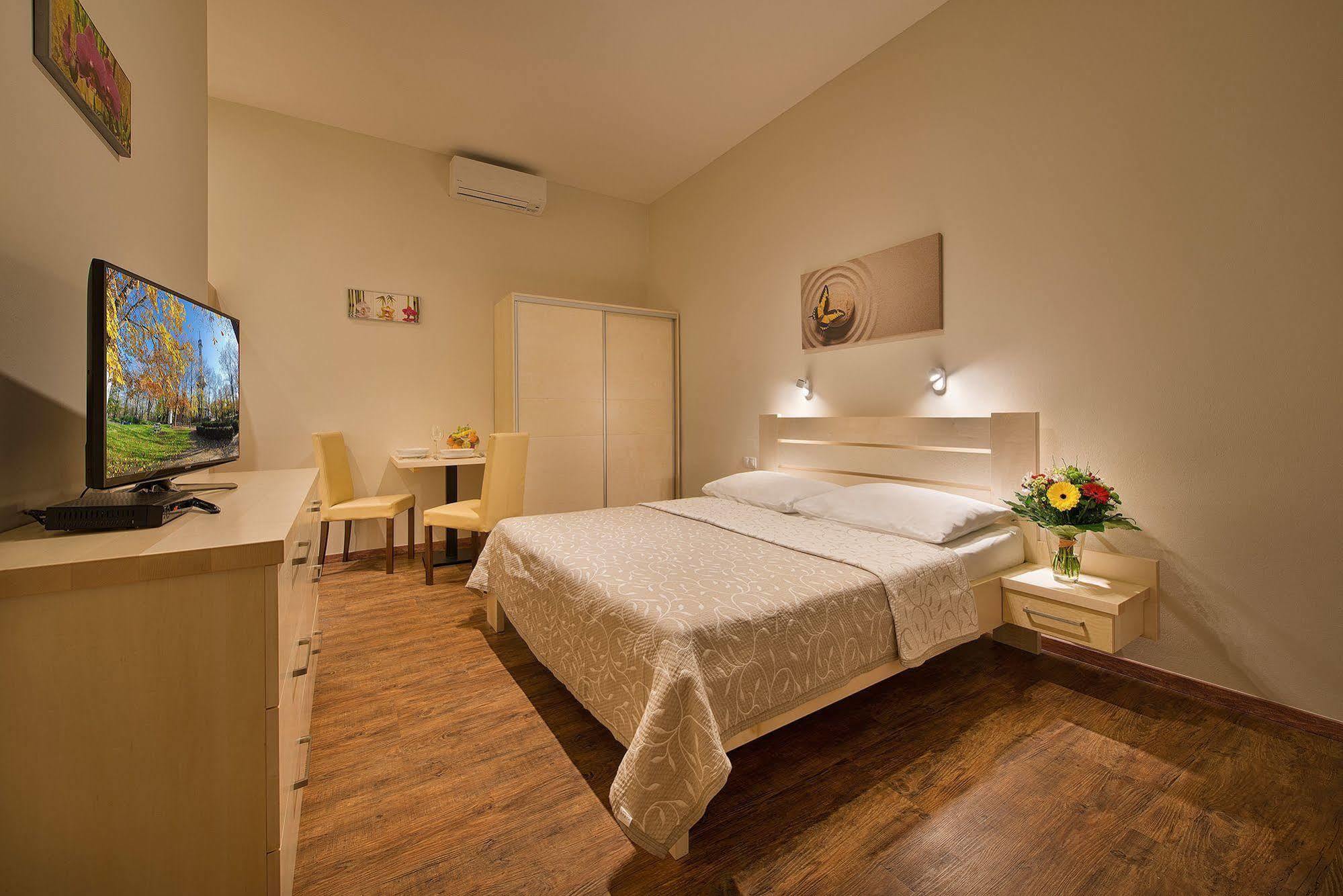 อันเดล อพาร์ตเมนต์ Aparthotel ปราก ภายนอก รูปภาพ