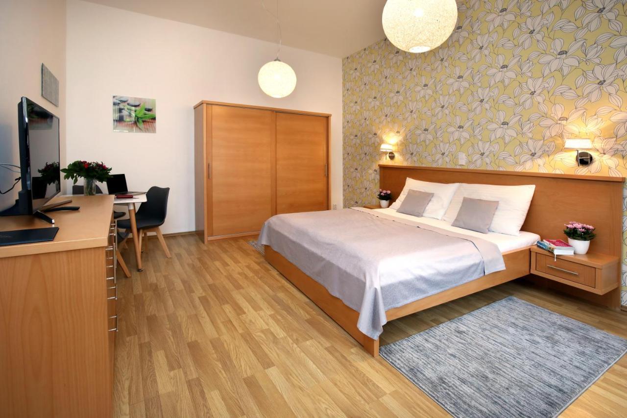 อันเดล อพาร์ตเมนต์ Aparthotel ปราก ภายนอก รูปภาพ