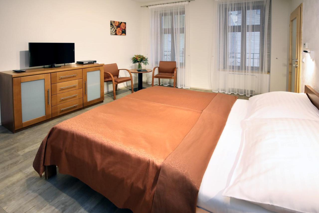 อันเดล อพาร์ตเมนต์ Aparthotel ปราก ภายนอก รูปภาพ